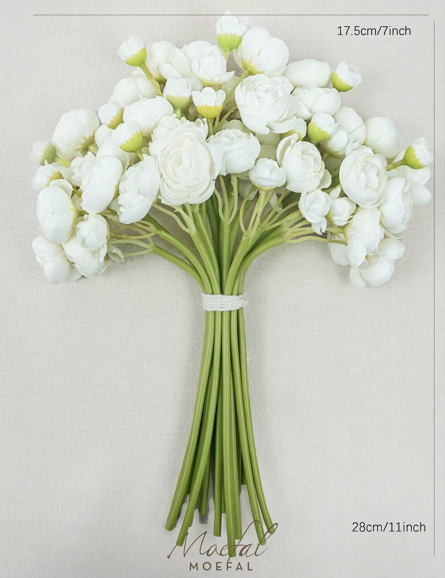 An overhead view of the mini bud vase ranunculus bouquet showing its dimensions.